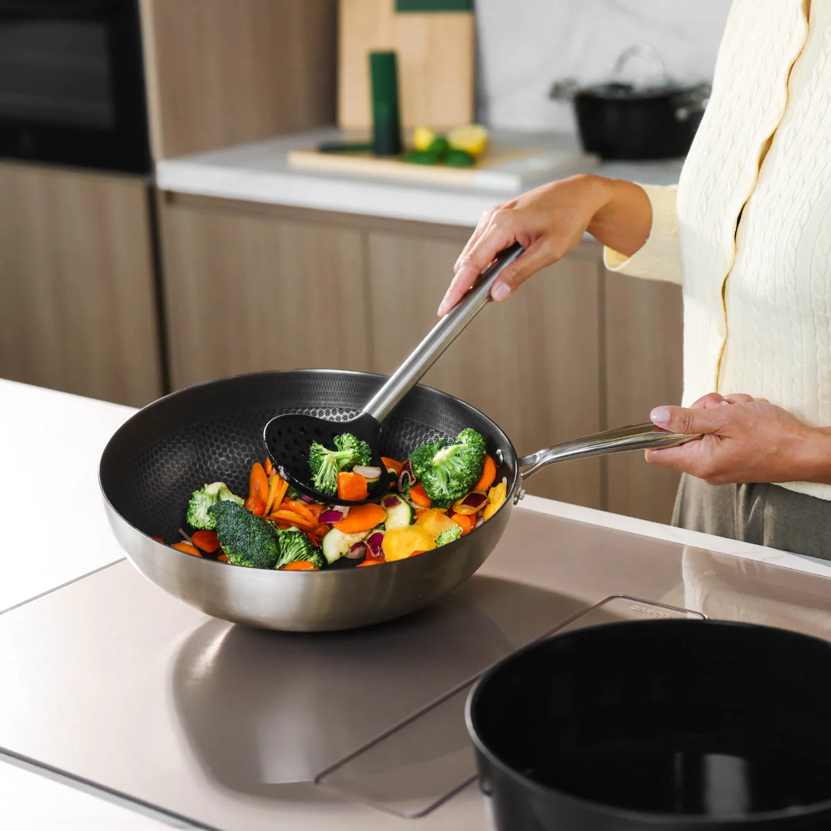 Honey Wokpan 30 cm - Image 5